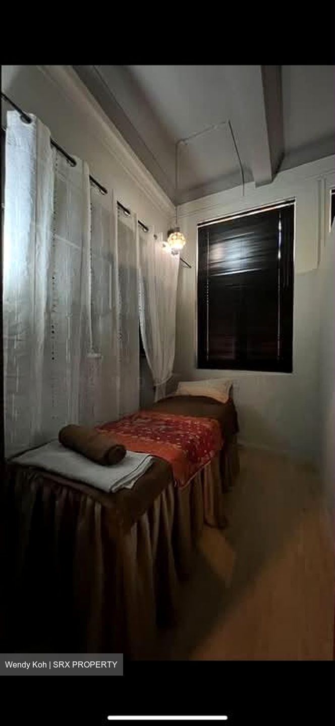 Liang Seah Place (D7), Shop House #592835681